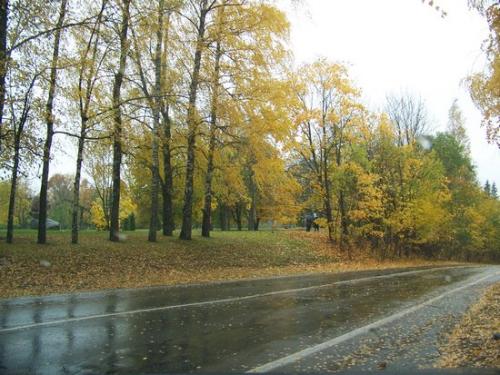 Verregneter Herbsttag (100_0366.JPG) wird geladen. Eindrucksvolle Fotos aus Lettland erwarten Sie.